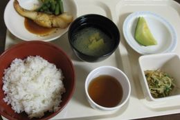 ナンバーワンはどれだった？ 給食に出ると奪い合いになった懐かしの人気メニュー5選！